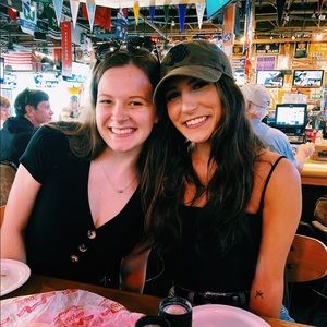 Meet your Posher, Alyssa